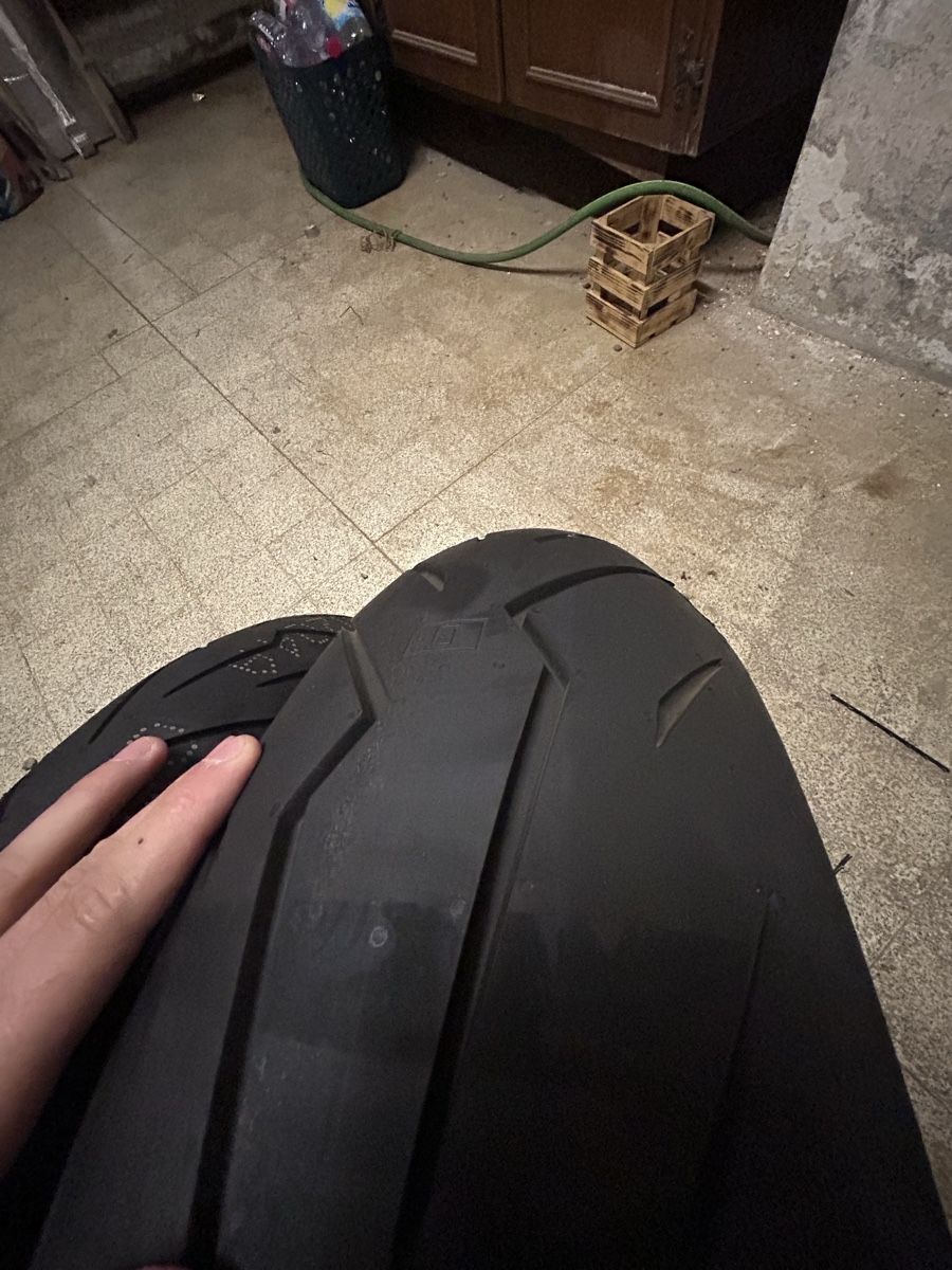 Pneus & Kompletträder: Pirelli Diablo Rosso III – Neu (gemäss Beschreibung) aus Guggisberg von eil_ty7w 1