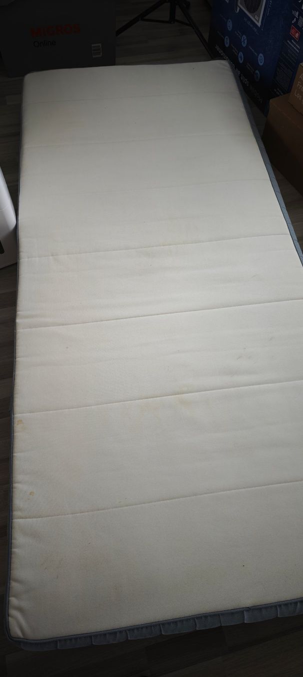 Ikea Matelas: VESTMARKA Ikea Matratze "Hart" – D'occasion à Neerach par Jacina