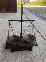 Ancienne balance / Antike Waage,