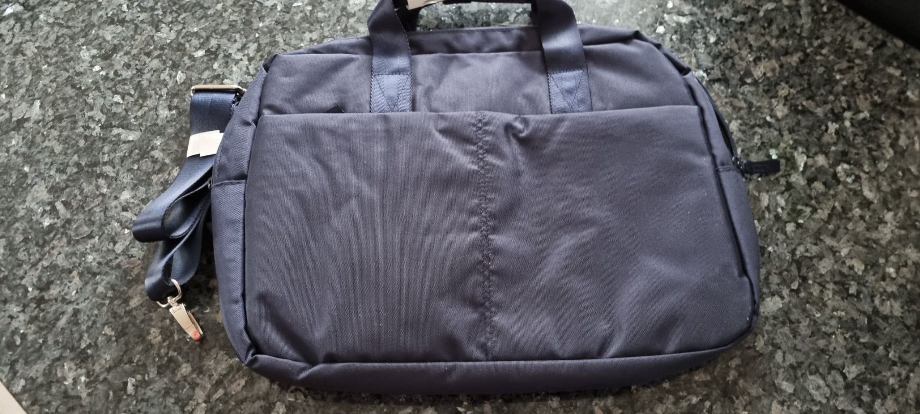 Borse: Elegante Laptoptasche mit RFID Schutz, neu – Nuovo (secondo la descrizione) da egliswil venduto da Maggy6 1