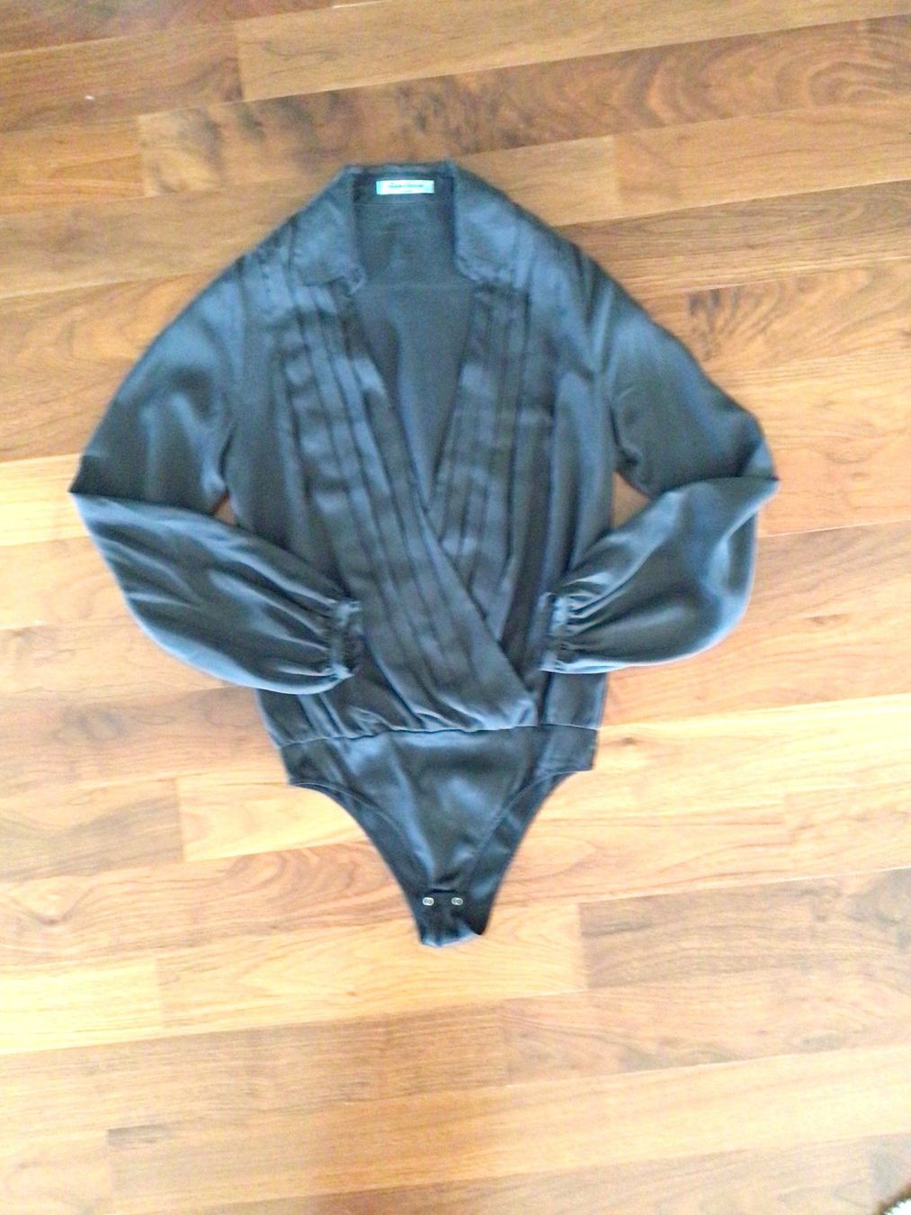 Guess Camicette: Köper Guess x Marciano – Usato da Zürich venduto da ElarmariodeRuth 1