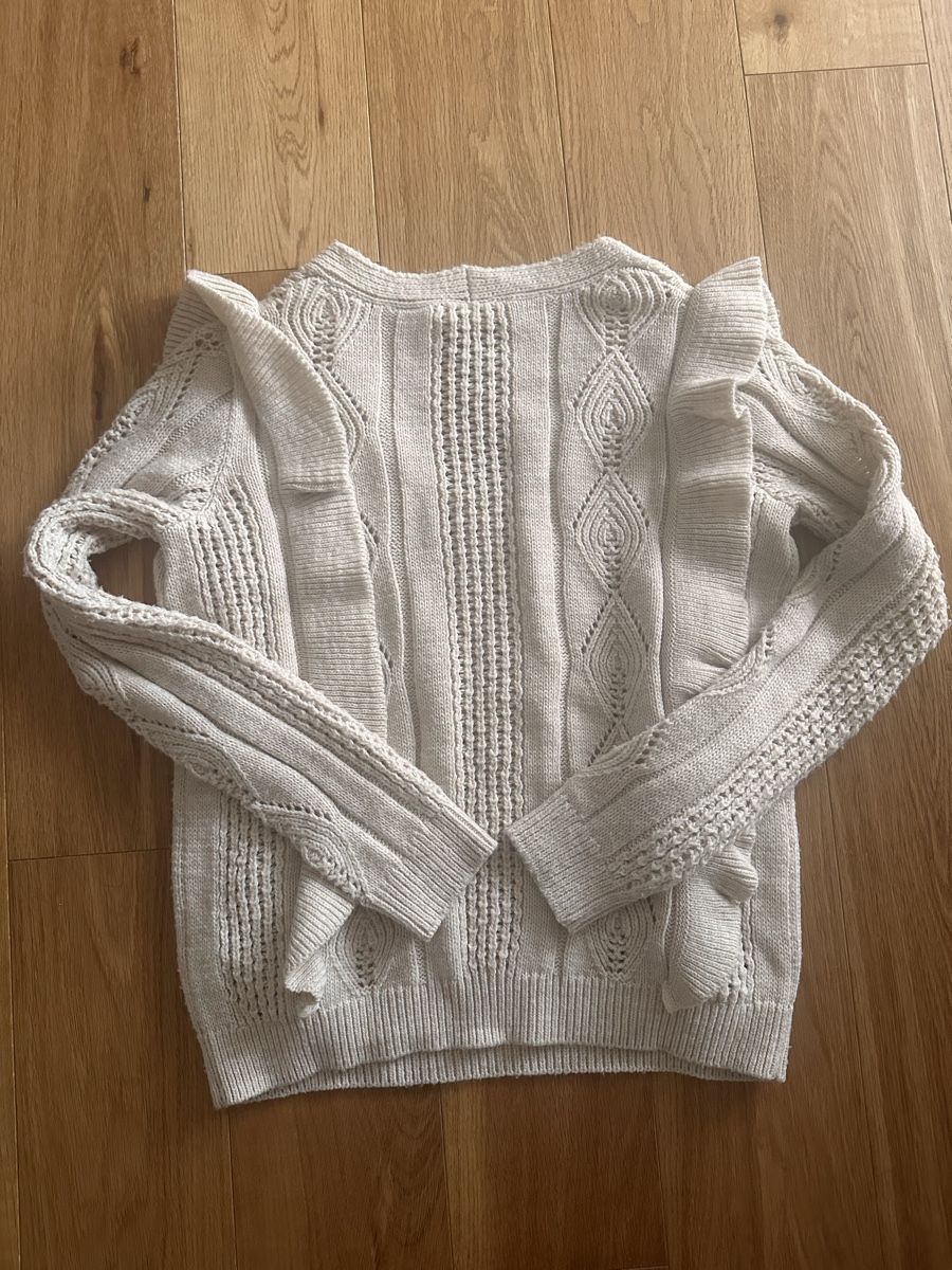 Pullover & Sweatshirts: Pullover mit Rüschen s – Gebraucht aus Pfaffhausen von Klaras_second_hand 2