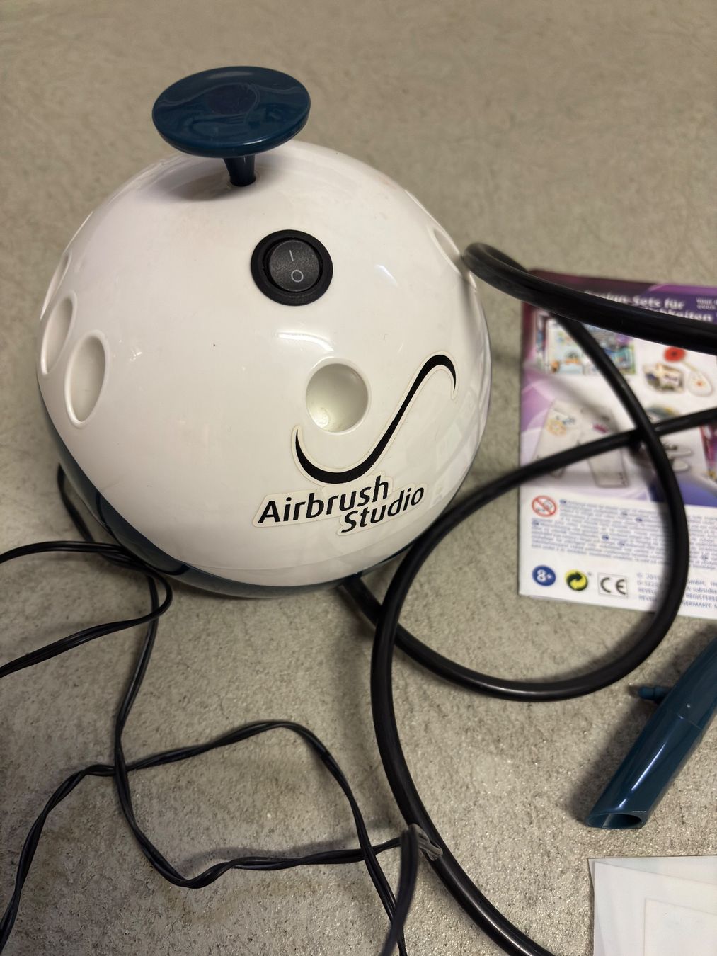 Kit bricolage: Airbrush Studio mit Schablonen – Usato da Sonterswil venduto da VD-Service 1