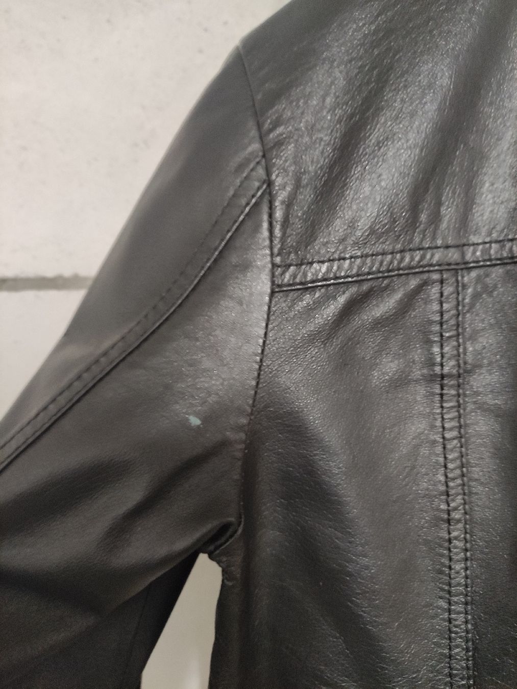 Only Giacche: Schwarze ONLY Kunstlederjacke, Grösse M – Usato da Ittigen venduto da hasihasi10 3