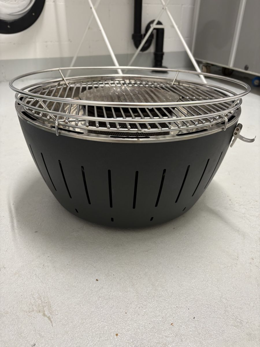 Grils: Lotus Grill XL schwarz  – D'occasion à Ittigen par ali_z7cf