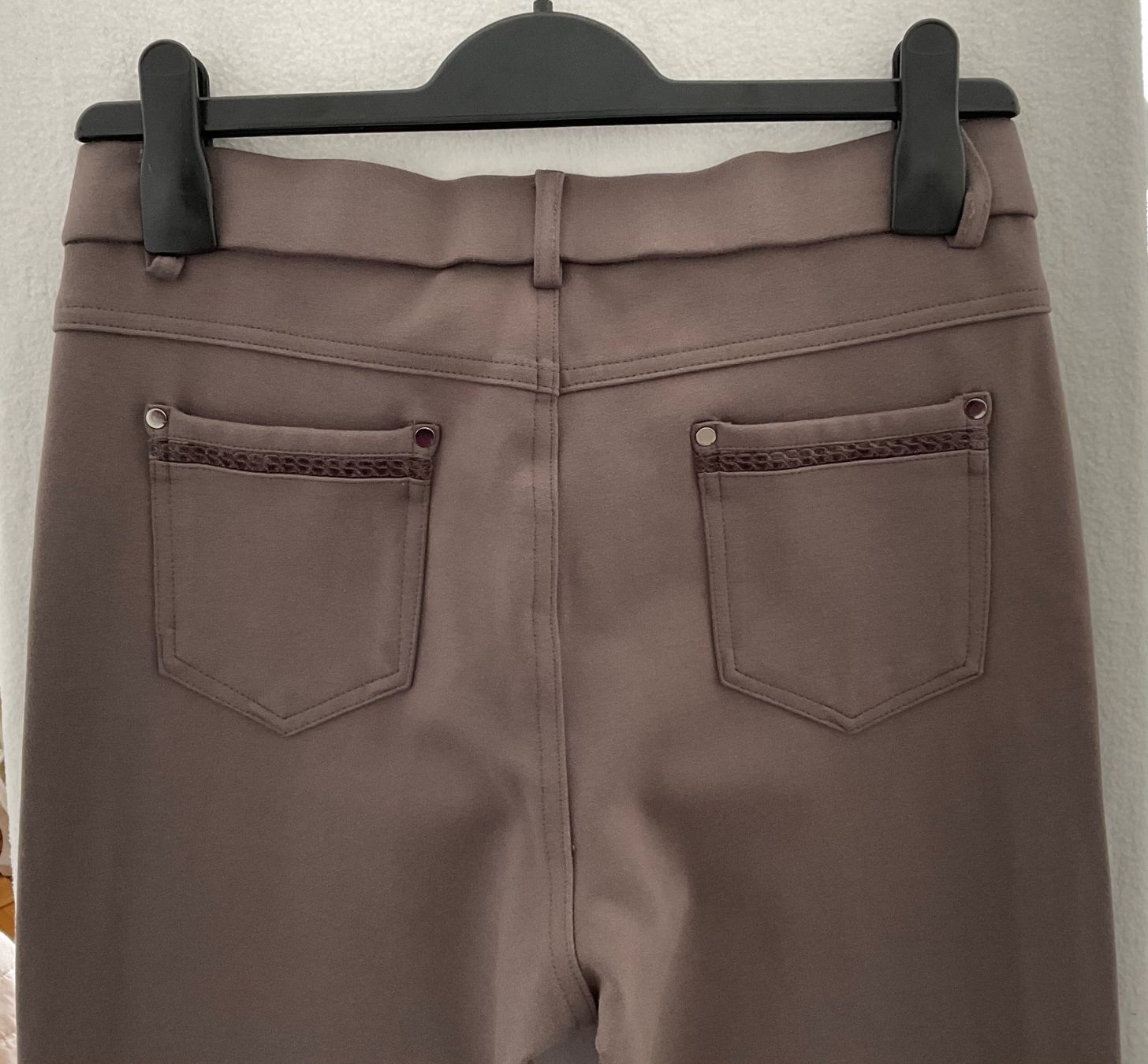 Hosen: Louna : pantalon taupe - super stretch - M – Gebraucht aus Corseaux von Mililaforet75 3