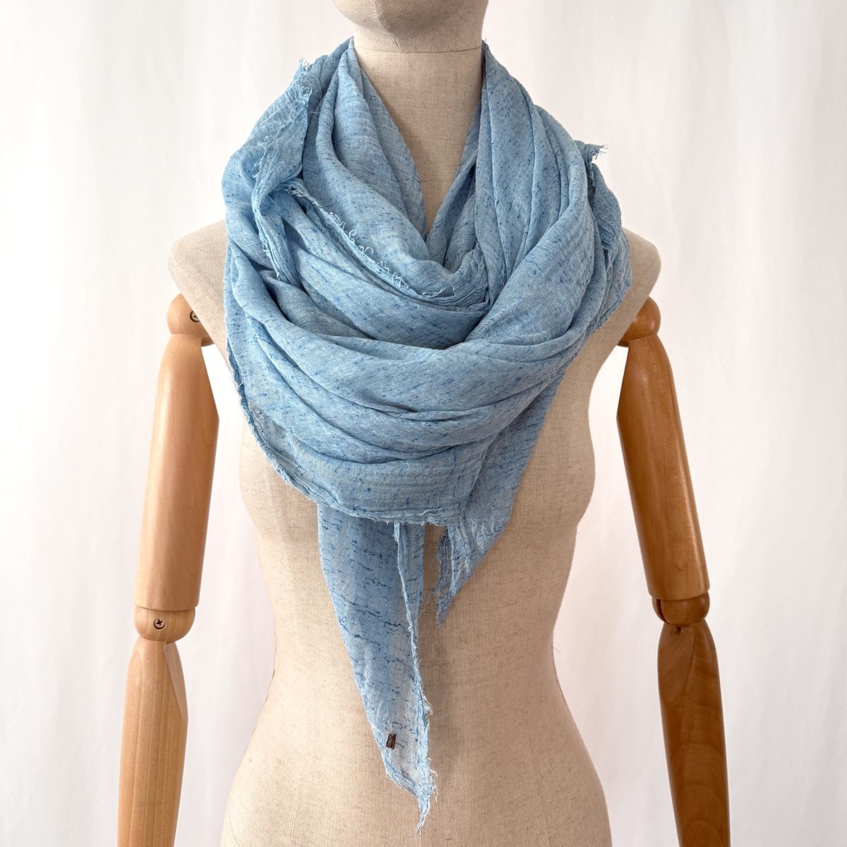 Faliero Sarti Foulard & Sciarpe: FALIERO SARTI Blue Scarf – Nuovo (secondo la descrizione) da Freienbach venduto da Avviivva_Shop