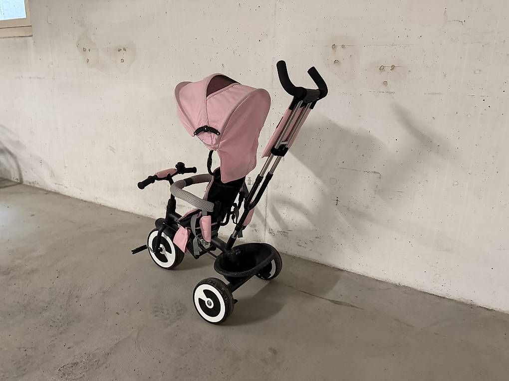 Véhicules pour enfants: Dreirad – D'occasion à Duggingen par adelbert 2