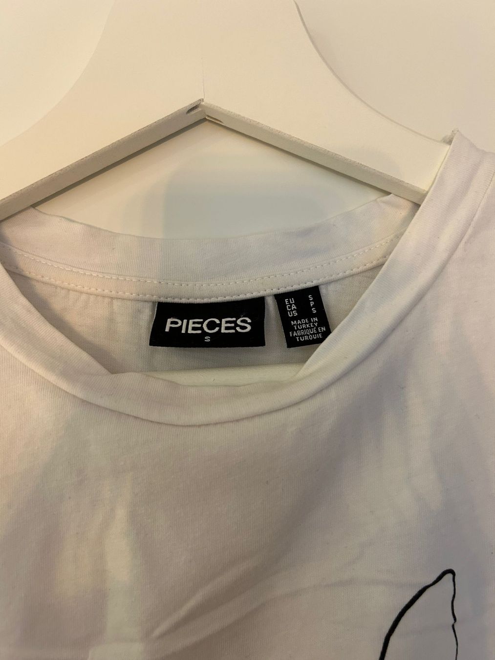 T-Shirts: Weisses T-Shirt mit Print, Grösse S – Neu (gemäss Beschreibung) aus Dietikon von mel_djf9 2