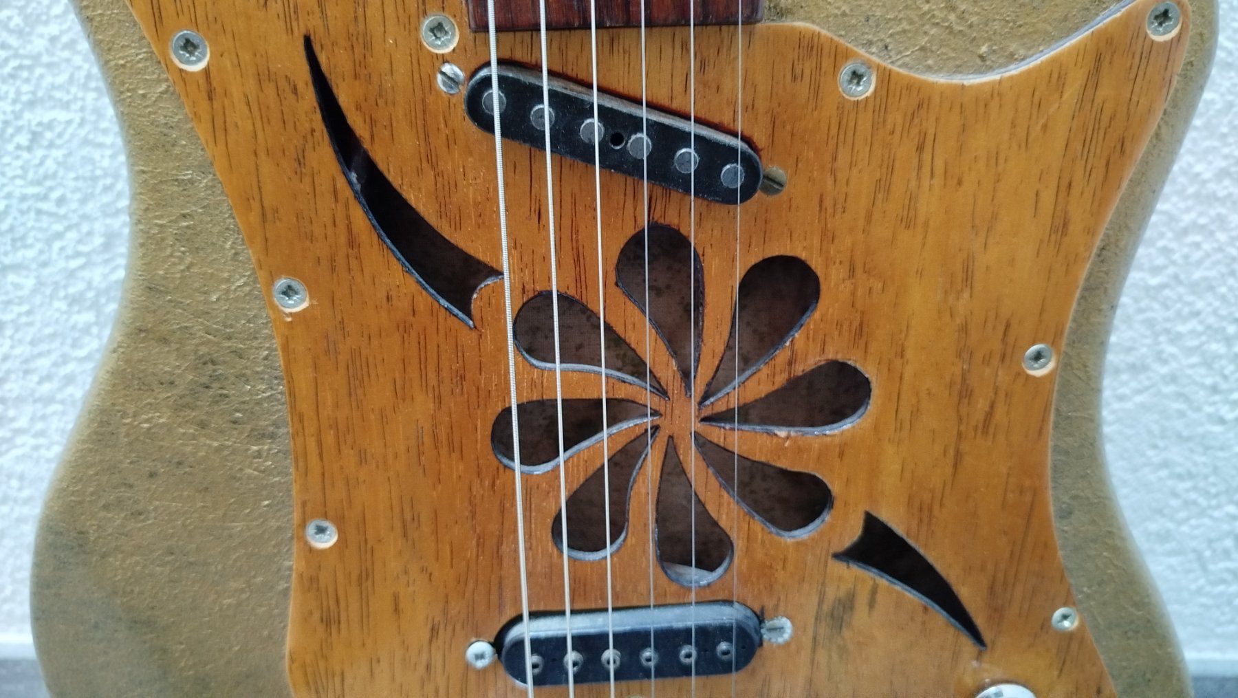 Framus Musikinstrumente: E-Gitarre Framus – Gebraucht aus Siselen BE von lakeland54 2