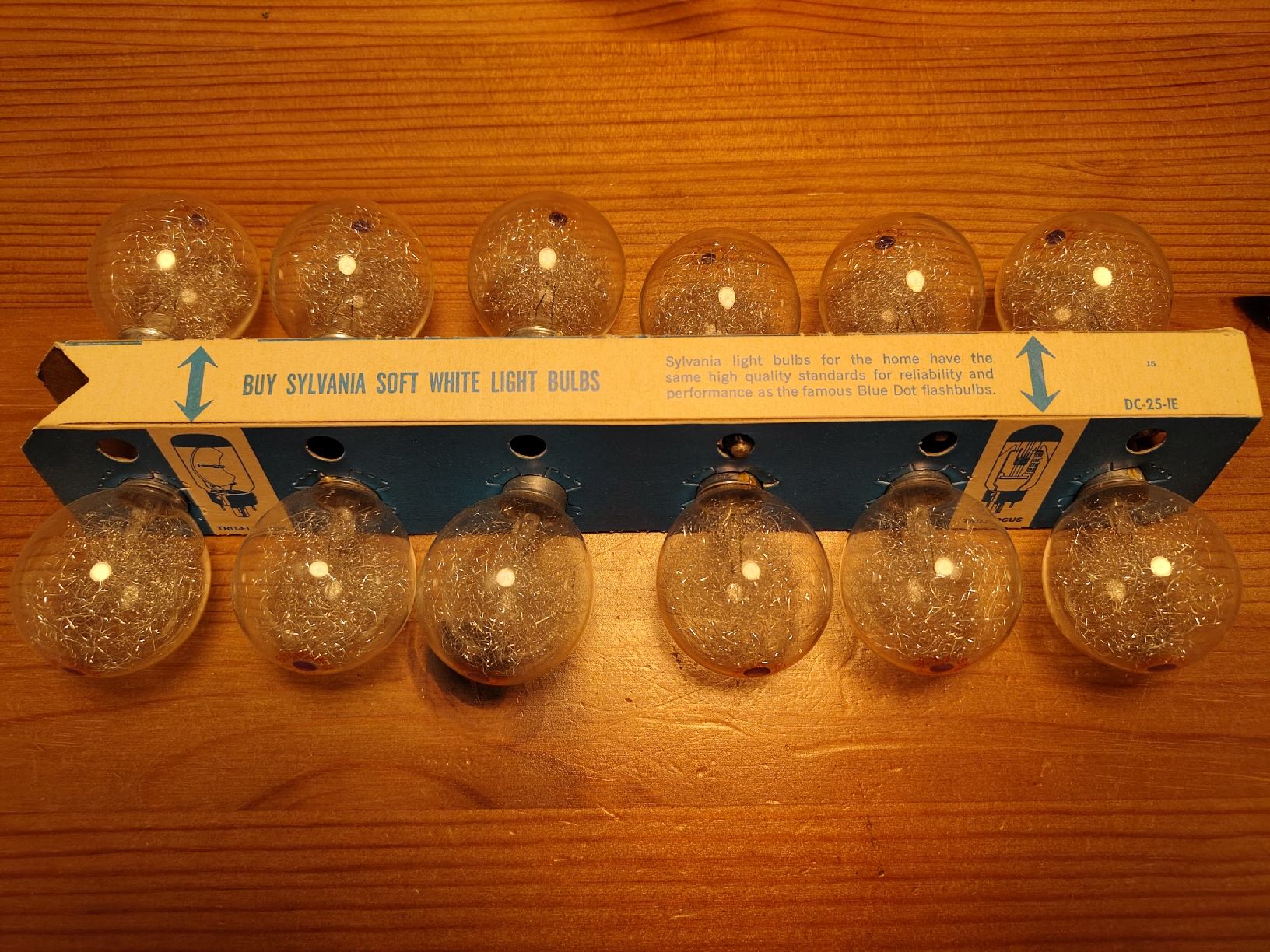 Blitze: Sylvania Blue Dot Flashbulbs, 12 Stk. DC-25-IE – Neu (gemäss Beschreibung) aus Zürich von Almohammed 2