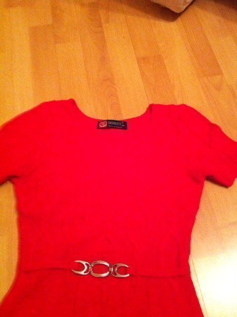 Maglioni & Felpe: Pulli Gr.34 – Usato da Stäfa venduto da Exclusive0 2