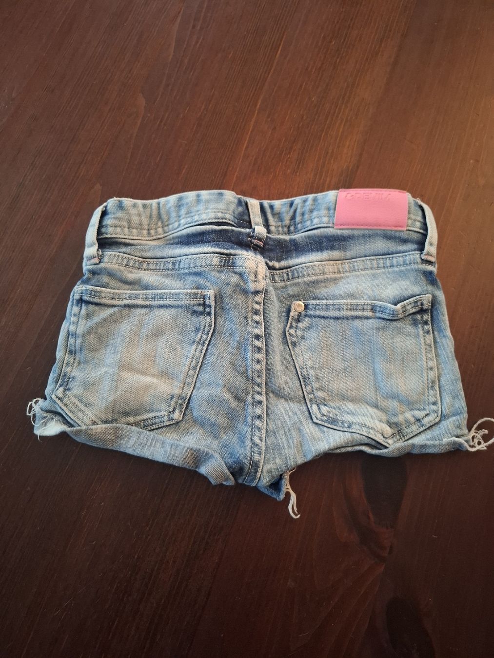 Pantaloni: Jeans Hose kurz Gr 122 – Usato da Hätzingen venduto da Snoopi84 1