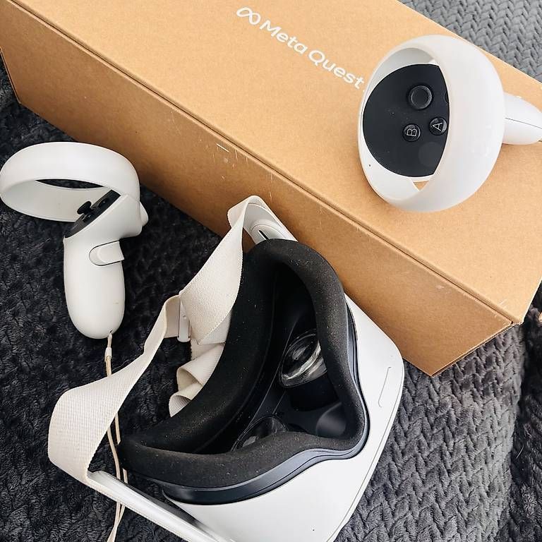 Casco VR: Meta Quest 2 (128 Go) + manettes – Usato da Neuchâtel venduto da bou_q5kv 1