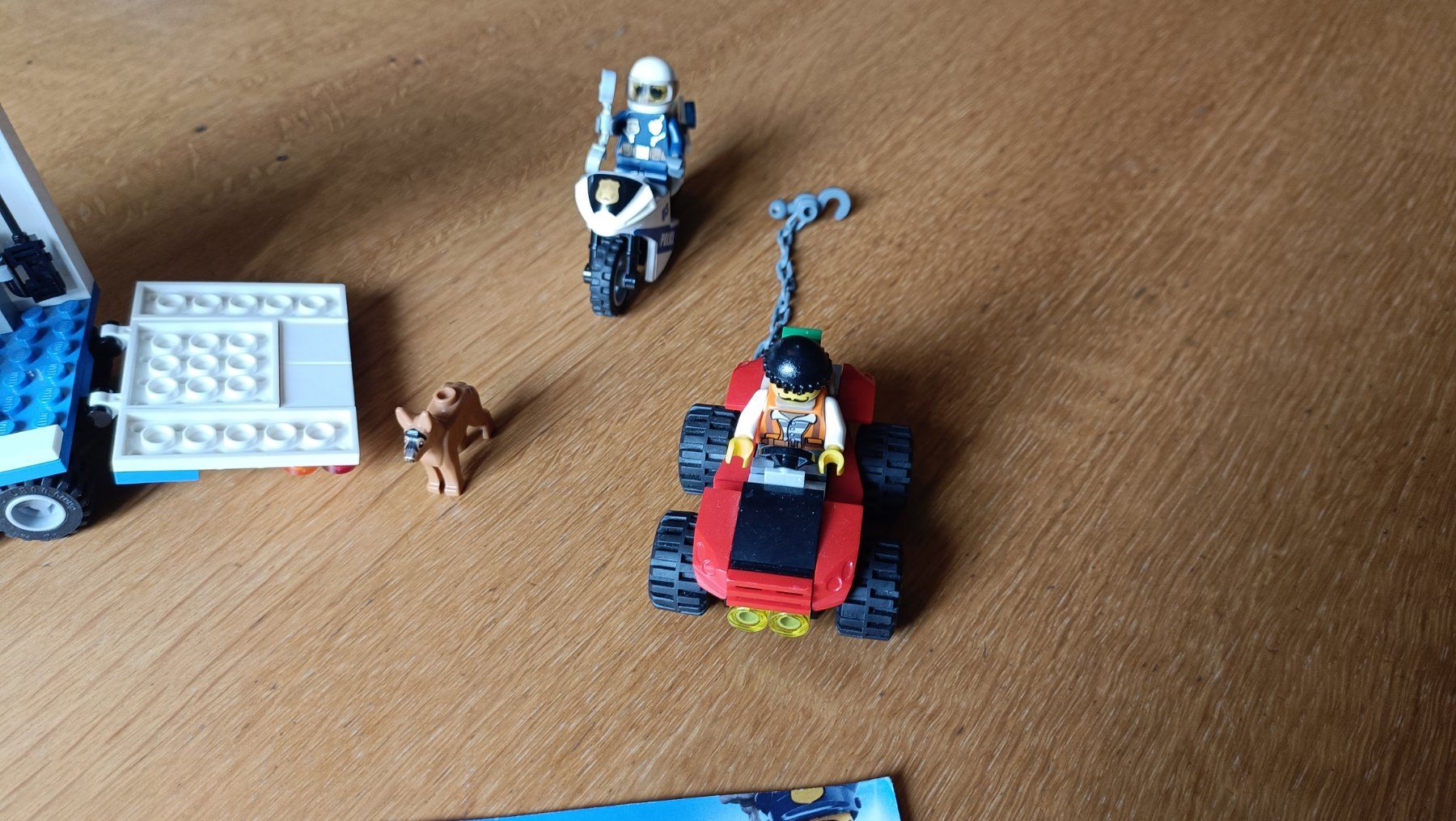 Lego Giocattoli: Lego City Mobile Einsatzzentrale – Usato da Hinwil venduto da Anlija 2