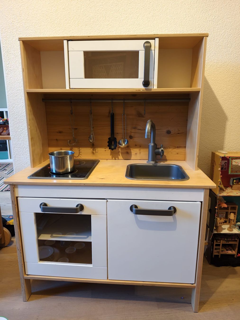 Giocattoli: Kinderküche aus Holz – Usato da Uster venduto da gedritsch