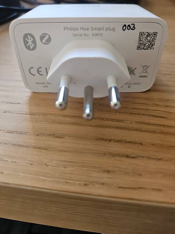 Stecker: Philips Hue Smart Plug Zigbee+BT – Gebraucht aus Birsfelden von scaw