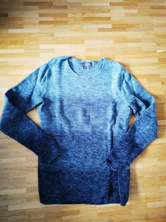 Strickpullover der Marke Jack and Jones