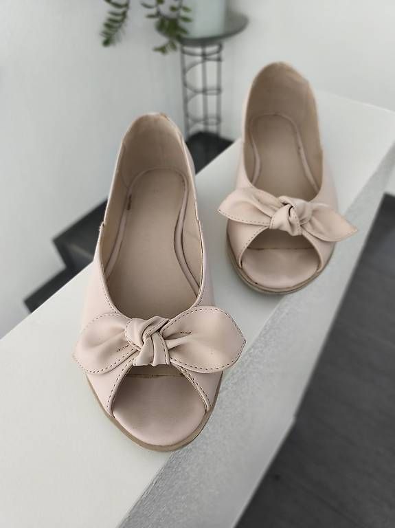 Scarpe da donna: Rosa Damenschuhe Grösse 37 – Usato da Stansstad venduto da -mbs- 2