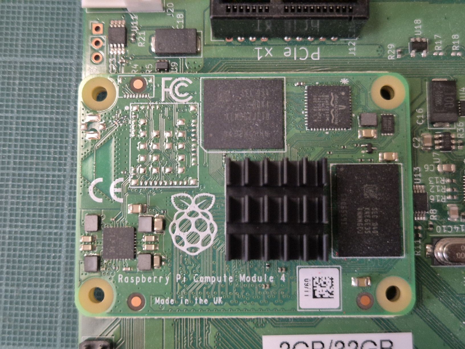 Raspberry Pi PC: Raspberry Pi Compute Module 4 2/32 + IO Board + PSU 3000mA – Usato da Le Noirmont venduto da le_nico 1