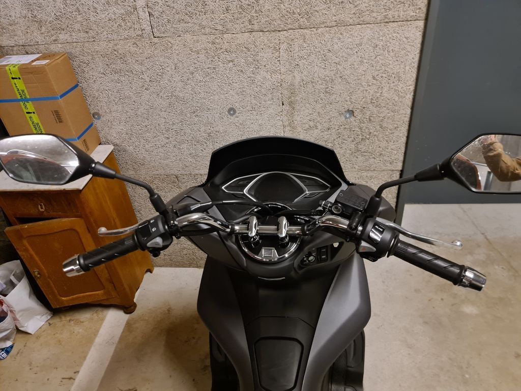 Honda Scooters: Honda PCX 125  Stop+Go Grau Schwarz – Gebraucht aus Zürich von LOMOFY 1