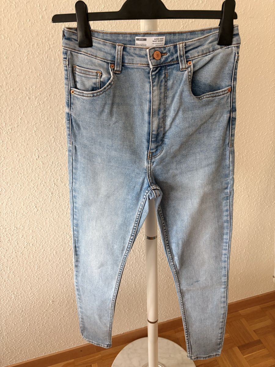 Jeans: 2 jeans bleu clair et bleu foncé – Usato da Chêne-Bougeries venduto da bru_bs9n 4