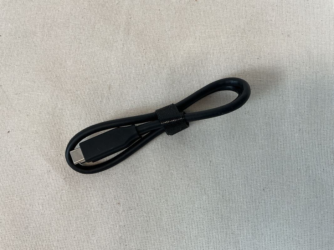 Câbles: USB-C auf USB-C Ladekabel schwarz – D'occasion à Richterswil par Restwert_Richterswil 1