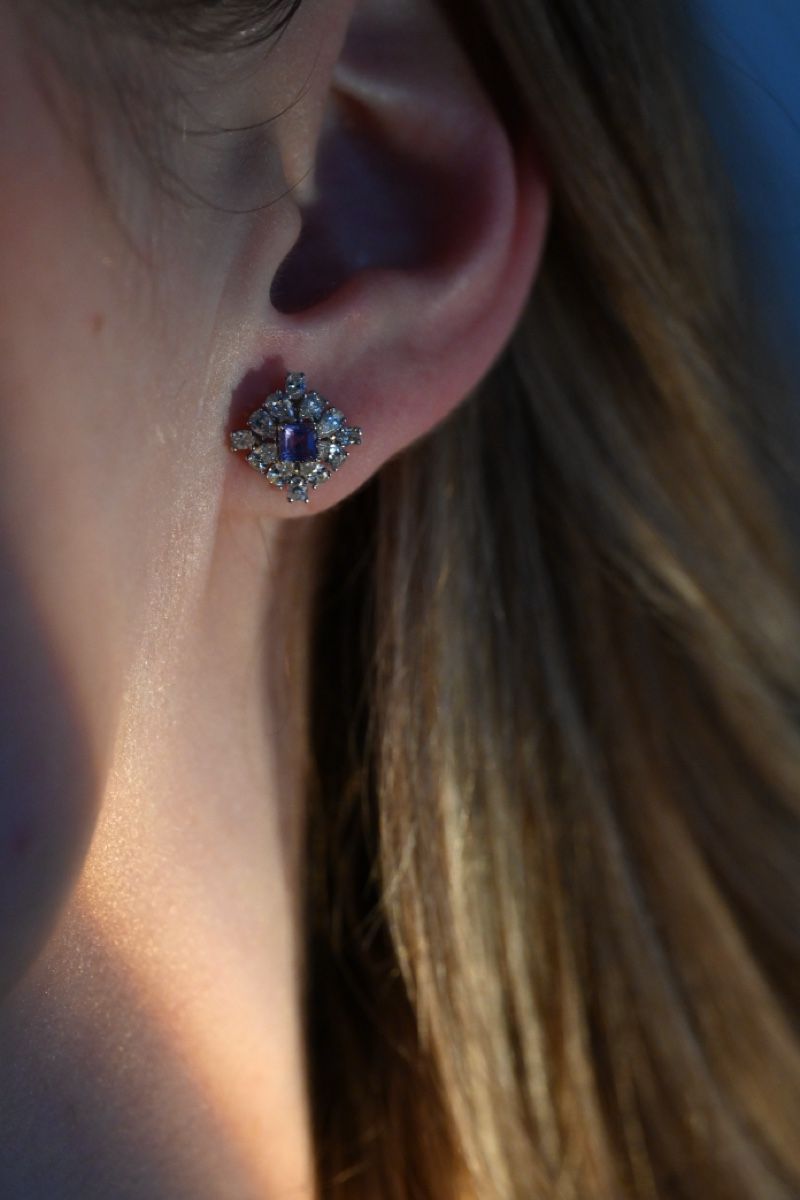 Orecchini pendenti & Orecchini a lobo: Amethyst and Diamond Stud Earrings – Nuovo (secondo la descrizione) da Zürich venduto da Pandainlondon 3