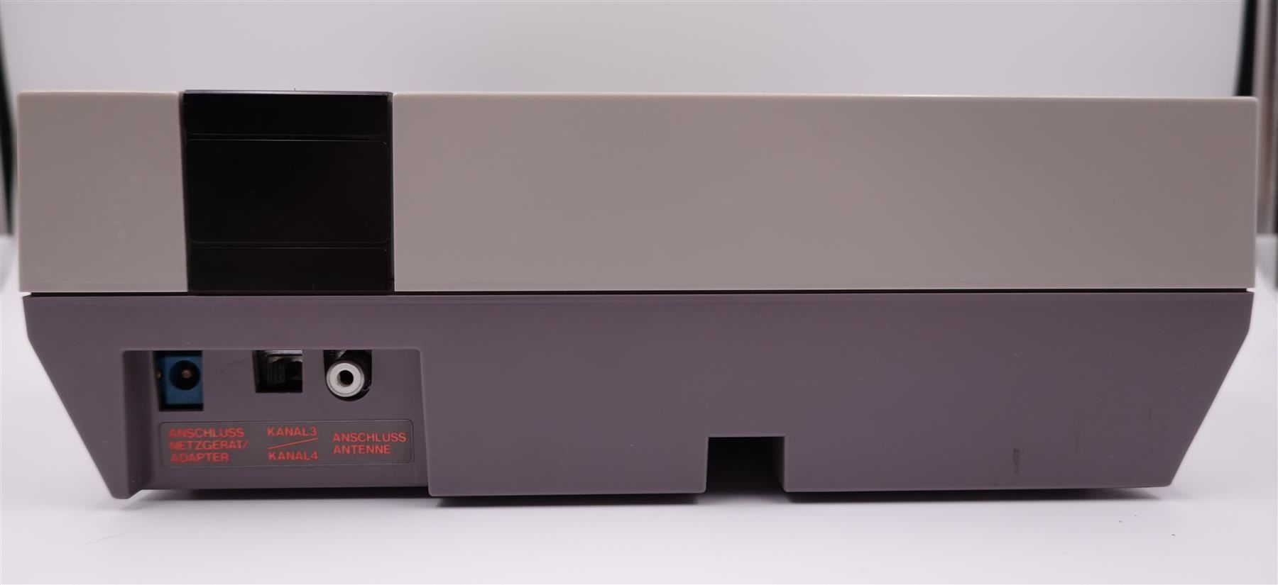 Nintendo Console: Nintendo NES Konsole – Usato da Herisau venduto da ZelliZone 4