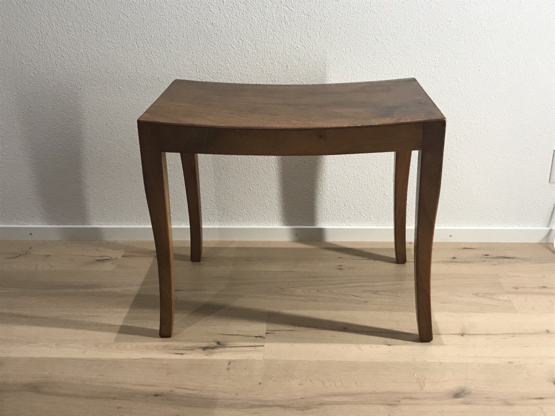 Sgabelli: Schöner Design Beistelltisch oder Hocker 1940er - 1960er – Usato da Gersau venduto da pd-design-and-art