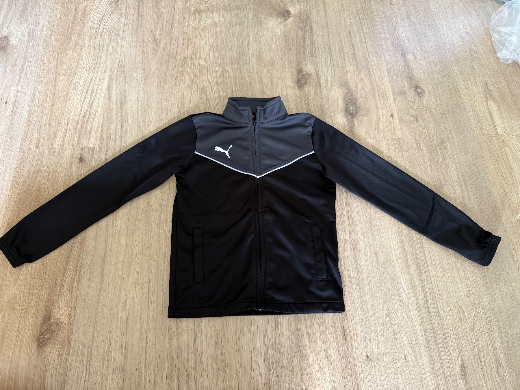 Jacken & Mäntel: Puma Trainerjacke Grösse 140 – Gebraucht aus Oberburg von Serbus 2