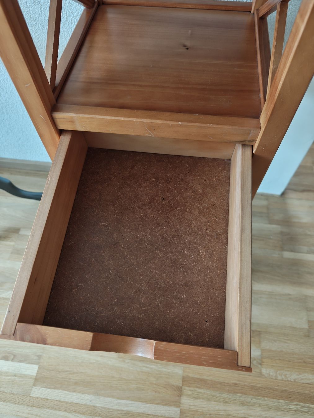 Nachttische: Nightstand/lobby shelf – Gebraucht aus Zürich von seconda_chance 5