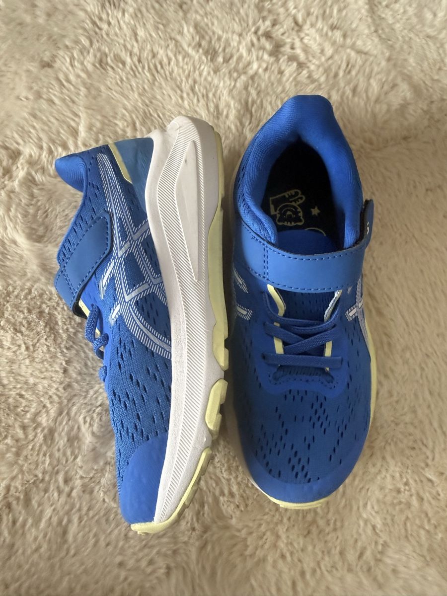 Asics Scarpe per ragazzi: Asics Kinder Laufschuh  – Usato da Zürich venduto da Sebi.063 1