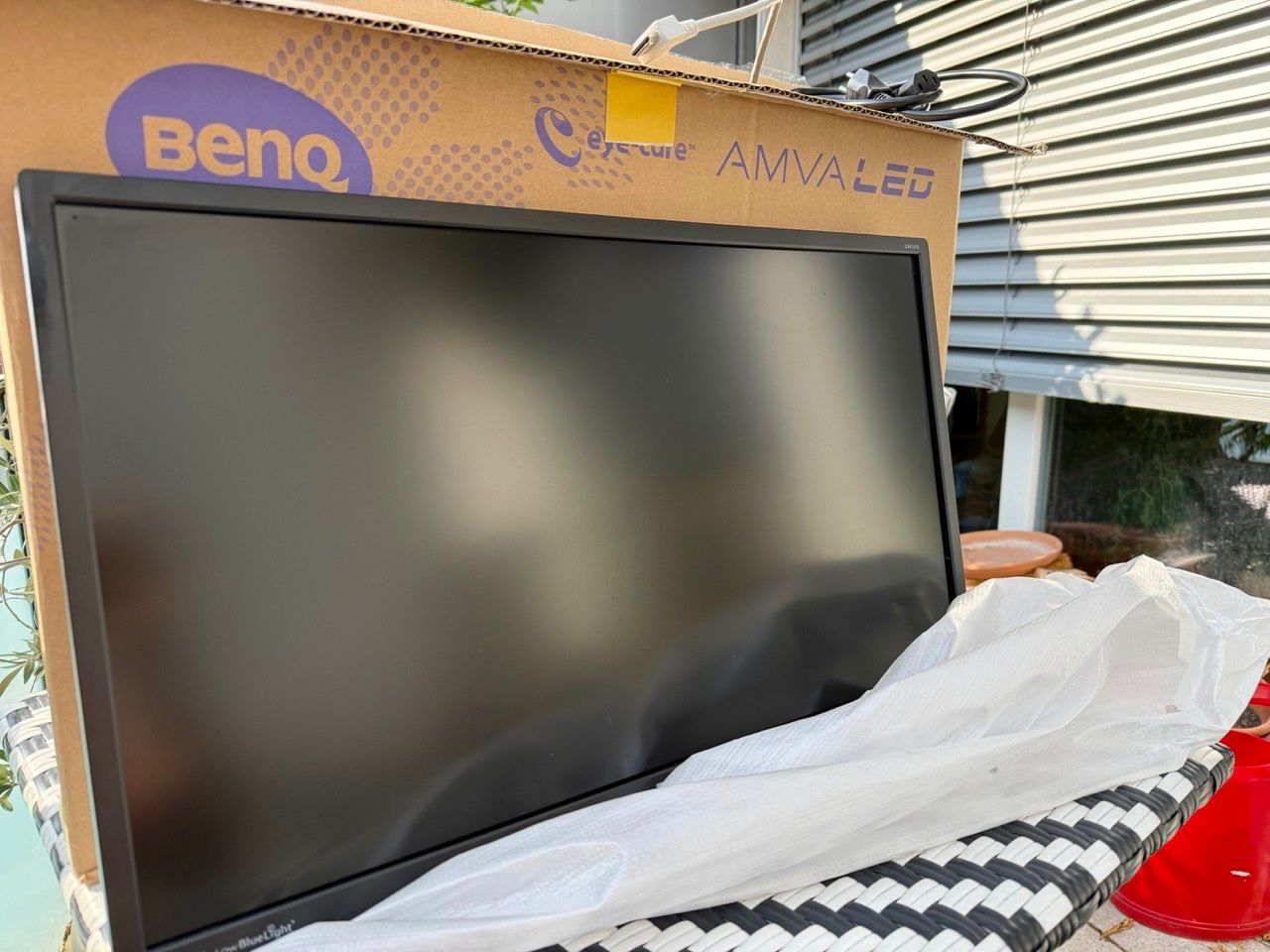 BenQ Monitor: Écran BenQ GW2470 24" Full HD – Usato da La Tour-de-Peilz venduto da AIbator
