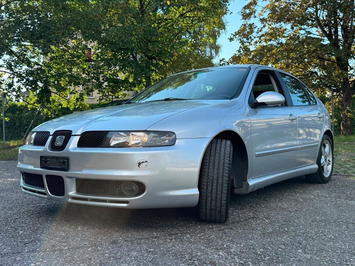 Seat Automobili: Seat Leon 20VT – Usato da Wetzikon ZH venduto da HD2004 1