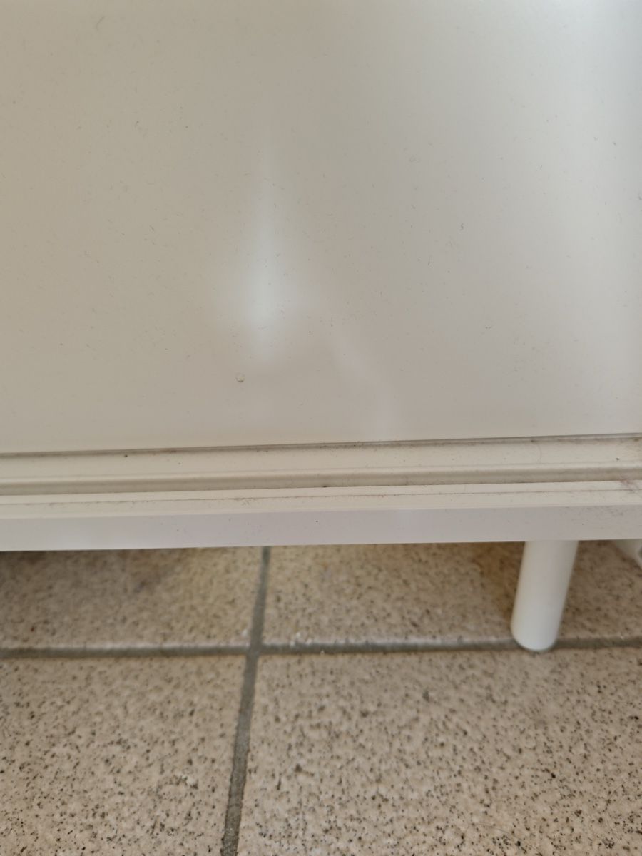 Ikea Armadi: White Sliding Door Shoes cabinet/storage – Usato da Genève venduto da Noemie.wrmsi 2