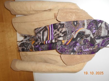 Modische Teddyjacke