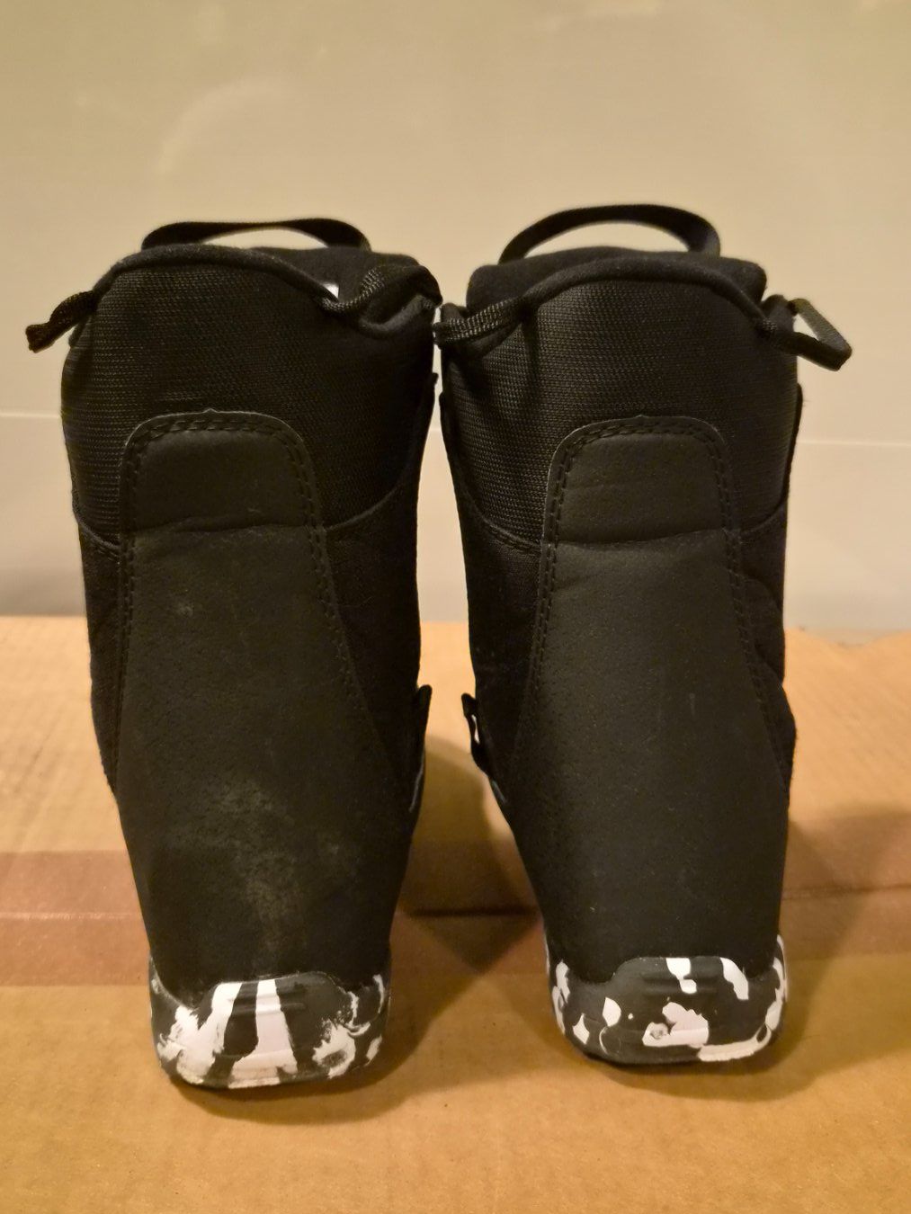 Burton Chaussures garçon: Burton Snowboardschuhe Gr.34 BOA – D'occasion à Oberrieden par Raja011 2