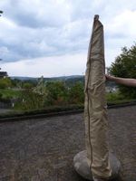 Sonnenschirm und Betonsockel ca 60 kg