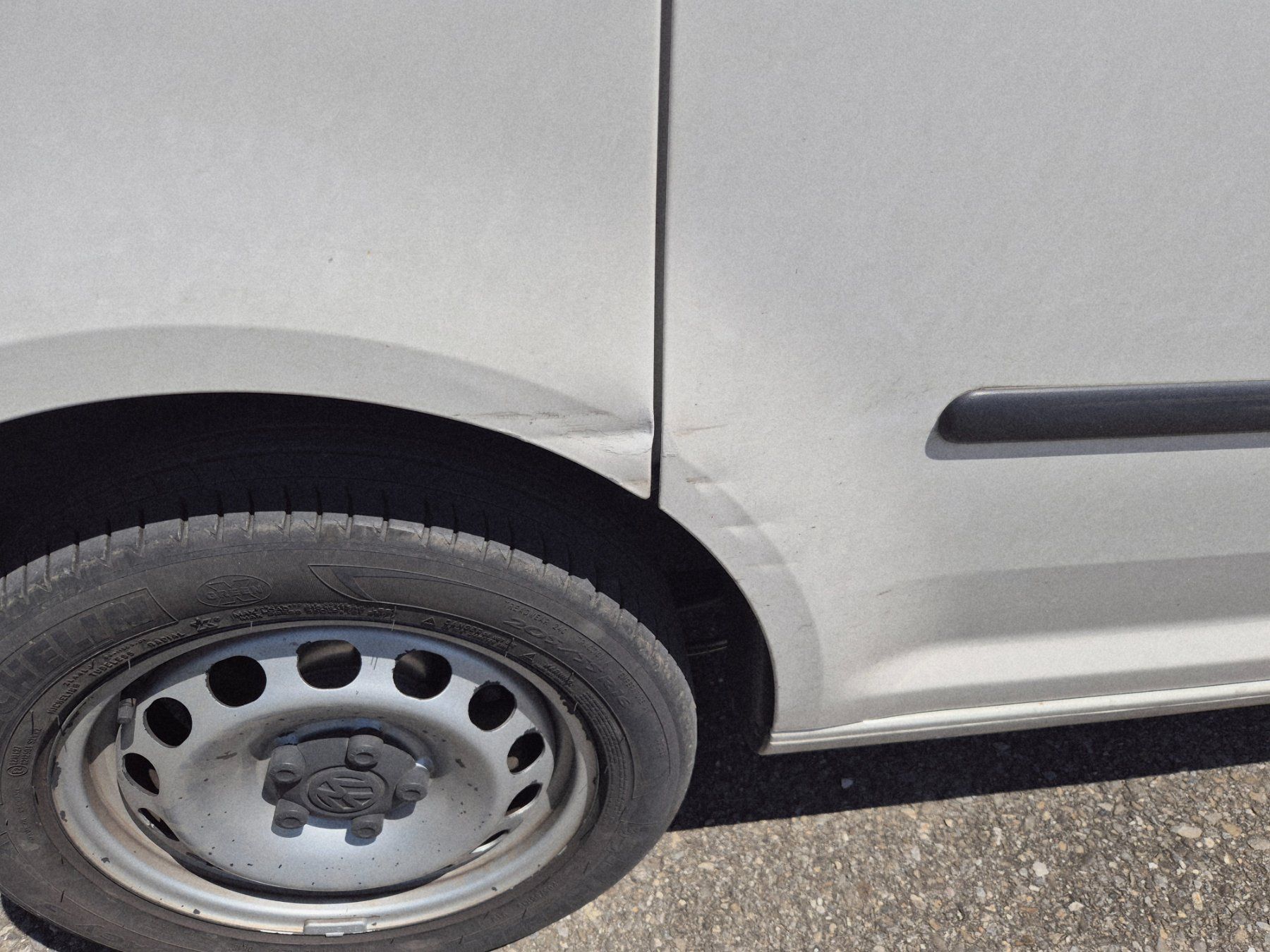 VW Veicoli commerciali: Vw Caddy 2.0diesel Automat – Usato da Grenchen venduto da Andreeandr 8