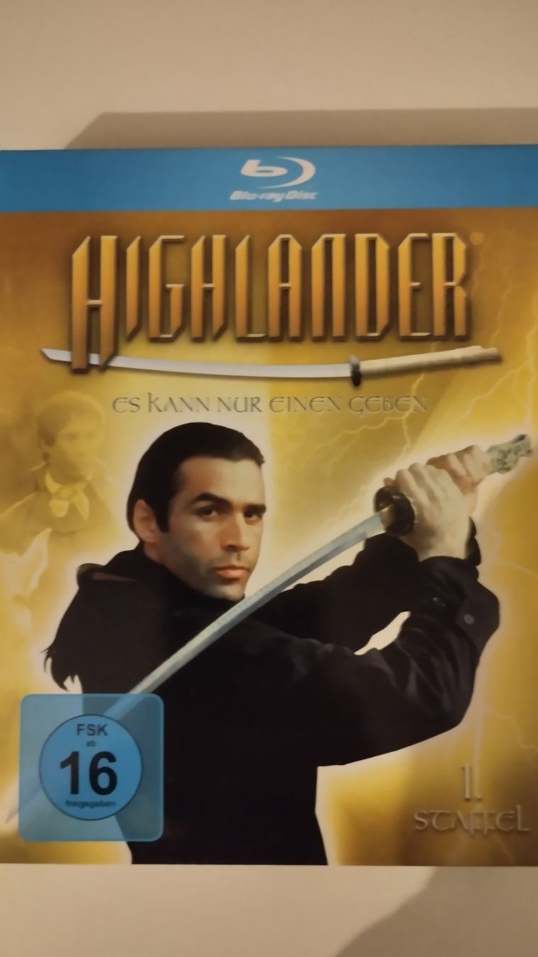 Tutti i DVDs: HIGHLANDER BLU-RAY STAFFEL 1 – Usato da Basel venduto da Bal-Sagoth