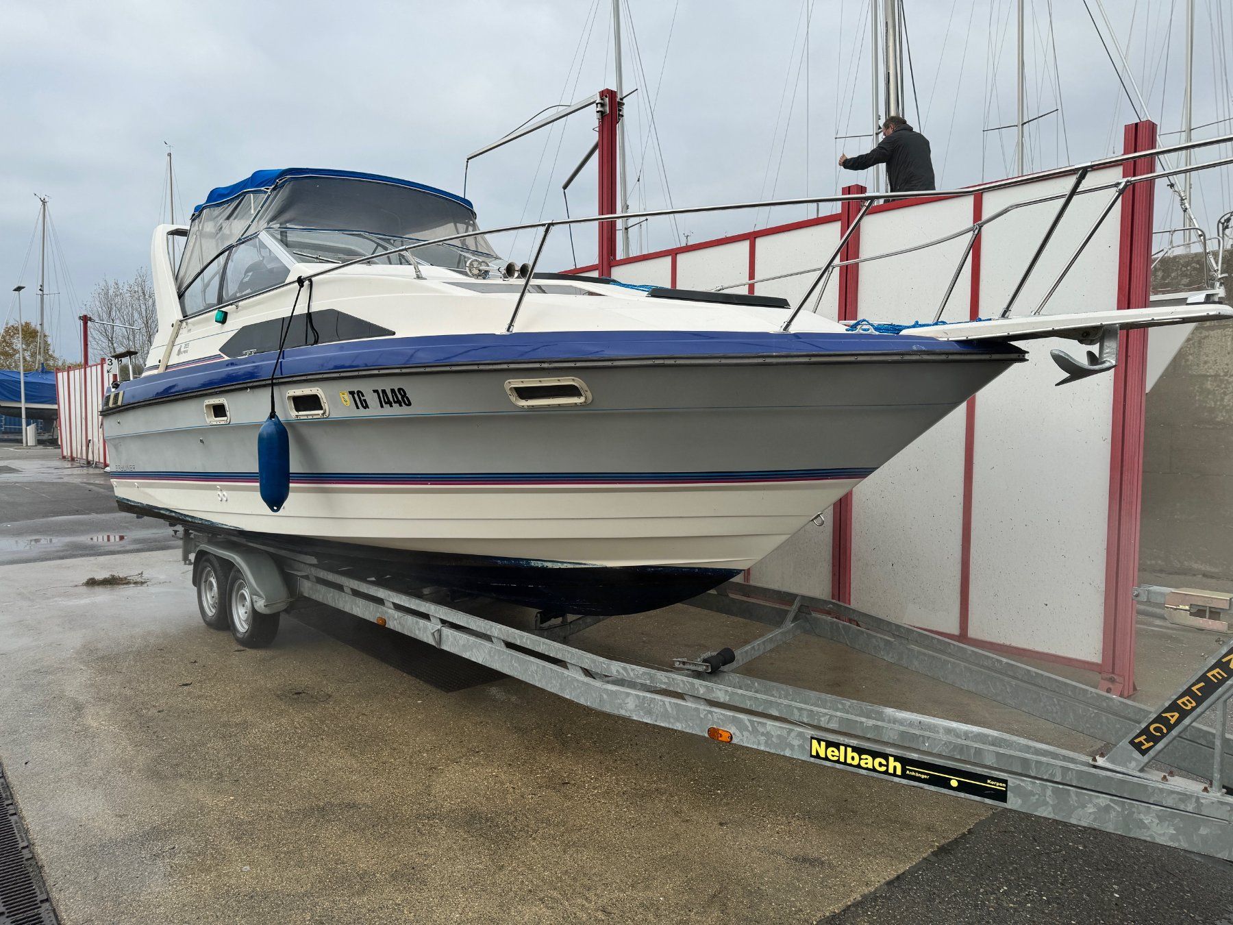 Bayliner Barche: BAYLINER 2655 SPORT KABIN – Usato da Avenches venduto da BOOTTRANSPORTE 9