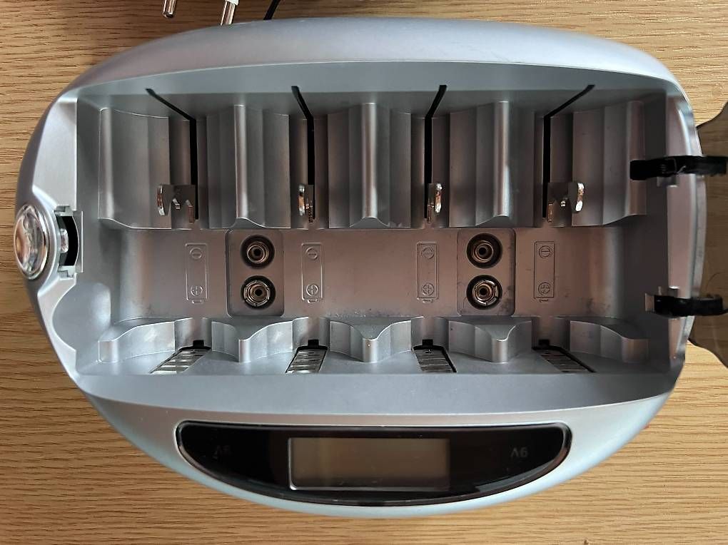Energizer Akkus & Batterien: Akku Ladegerät – Gebraucht aus Biel-Benken BL von Pat_99 1