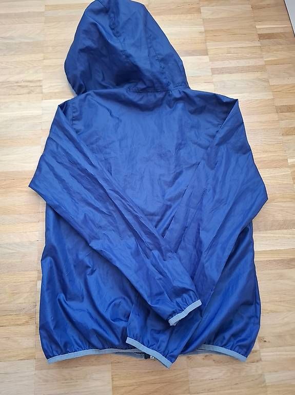Giacche: Regenjacke – Usato da Niederuzwil venduto da Liberatopixel 1
