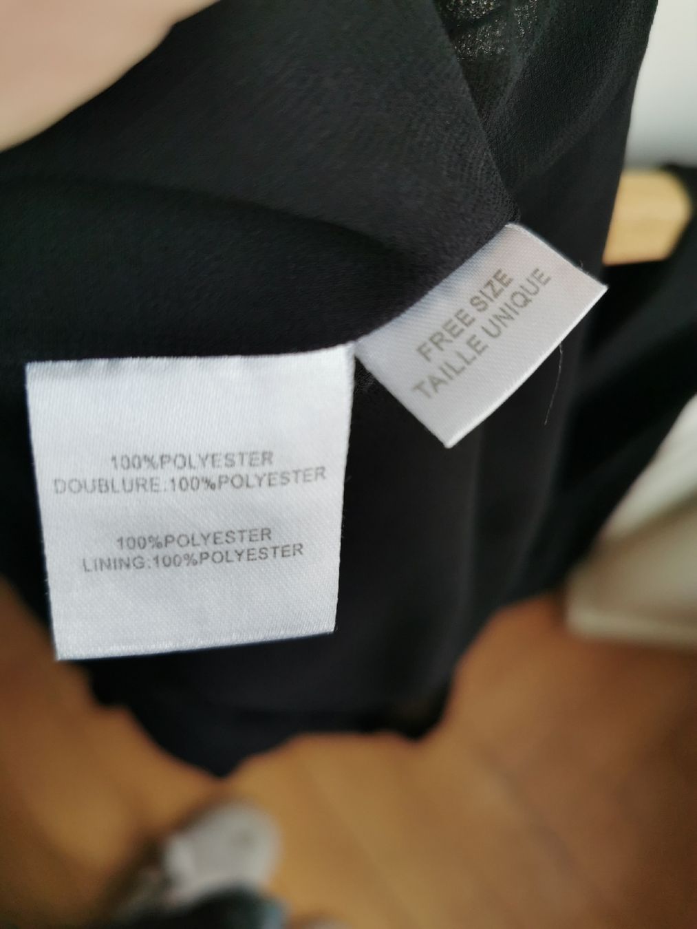 Vestiti: Robe noire Holly Bracken, fluide, drapé dans le dos – Usato da Peseux venduto da LaLoriotte 3