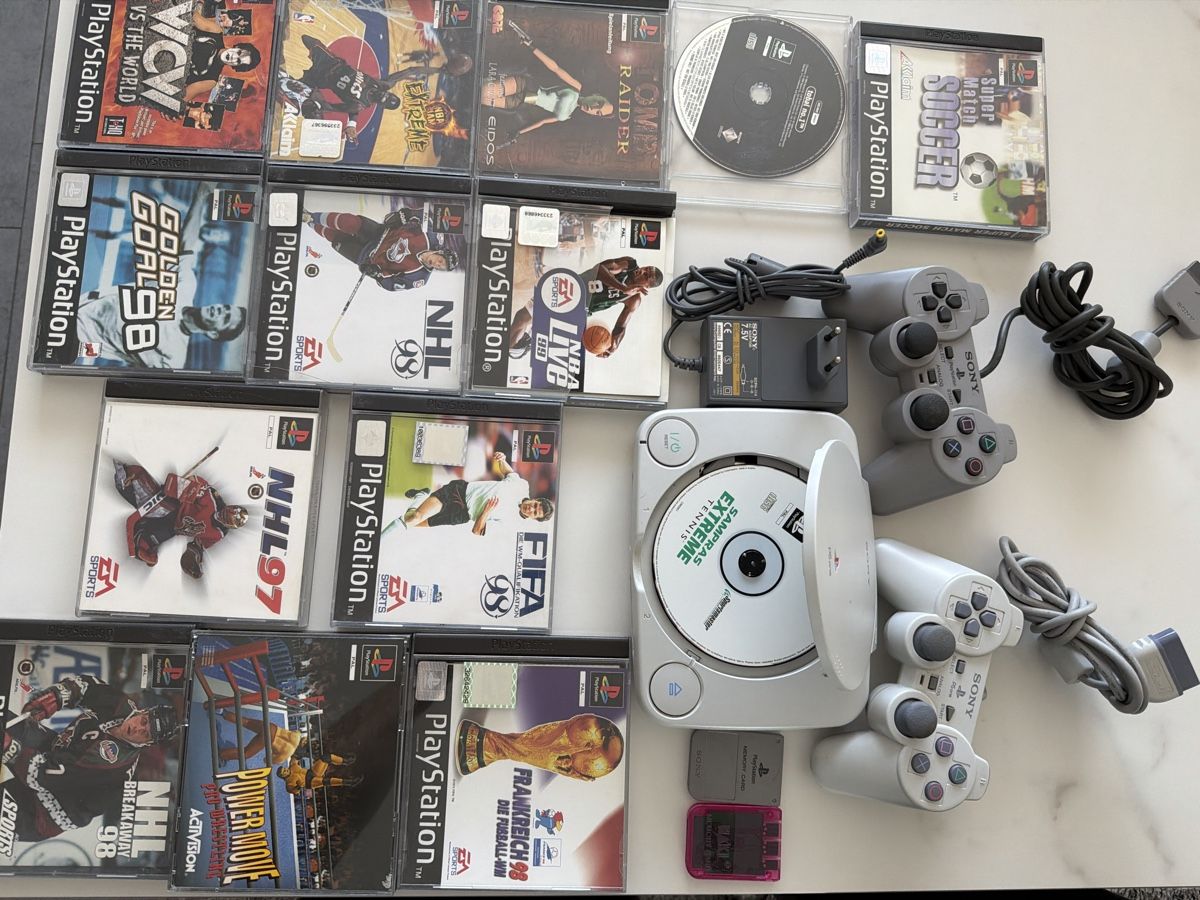Sony Konsolen: Sony Ps One mit Spiele ab 1.- – Gebraucht aus Schlieren von Kamacho 1