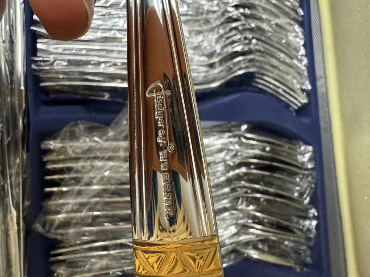 Set di posate: Blumenthal & Wise Besteckkoffer 72 tlg. Neu – Nuovo e nell'imballaggio originale da Zürich venduto da zcvetkov 4