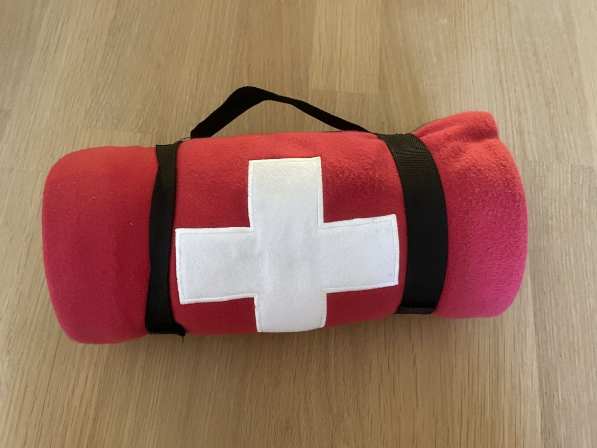 Coperte: Wärmedecke mit Schweizerkreuz – Usato da Aarau Rohr venduto da keedom