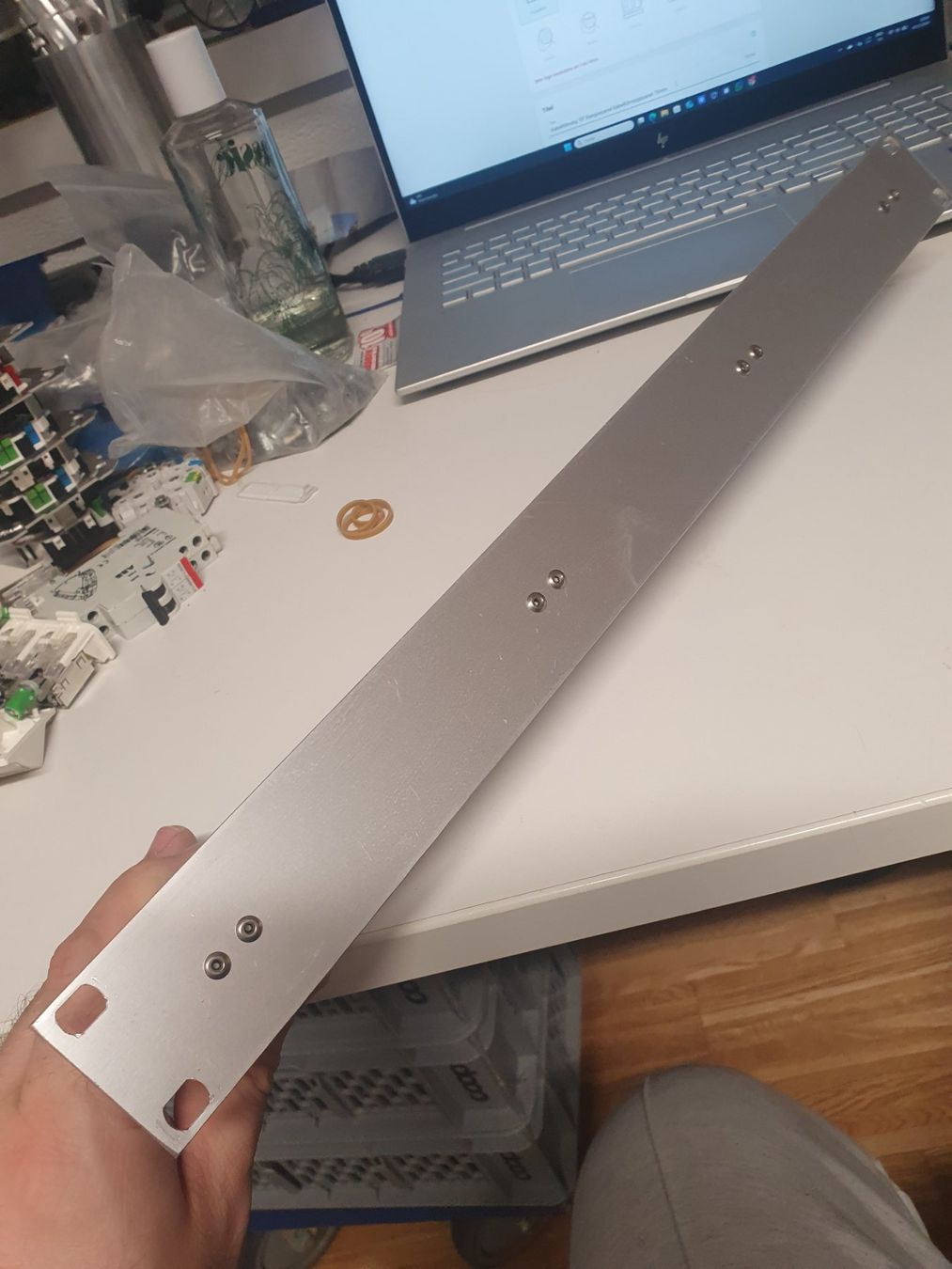 Racks & Cavalletti: Kabelführung 19" Rangierpanel Kabelführungspanel 70mm – Usato da Zürich venduto da Alibaba1234 2