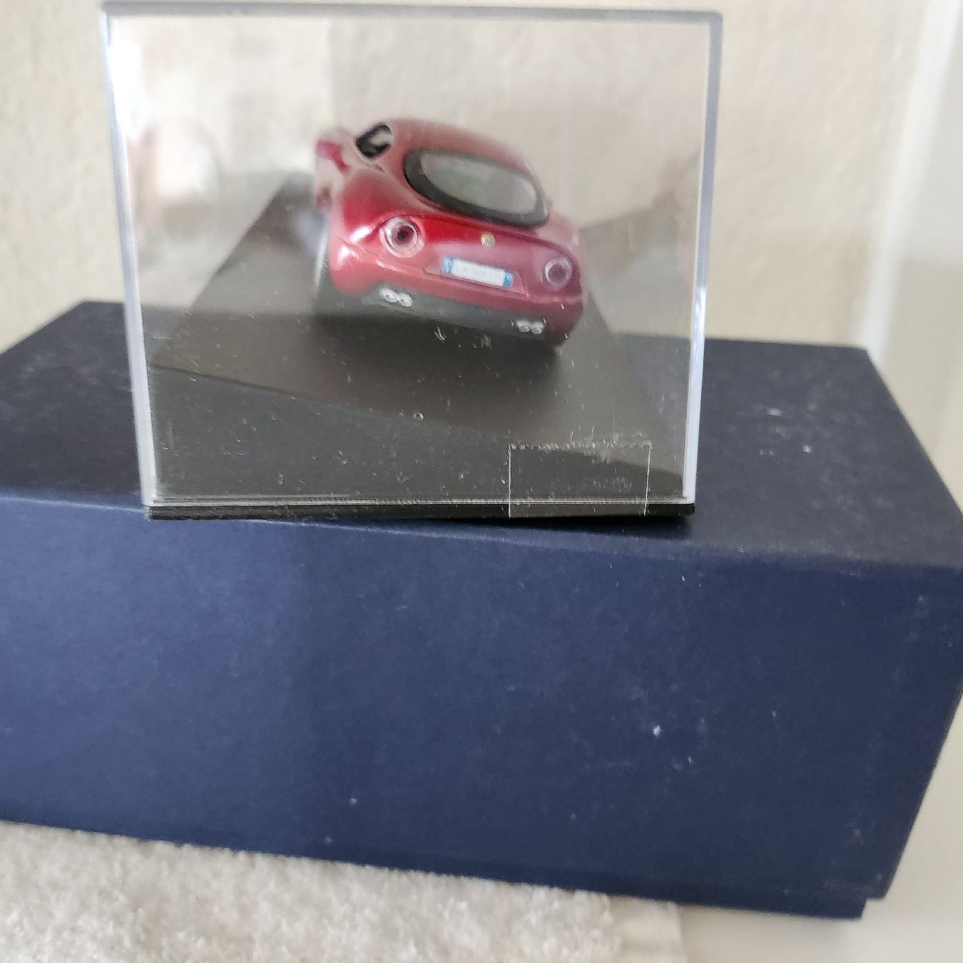 Alfa Romeo Modellautos: Alfa Romeo 8C Rot Metallic 1:43 – Neu (gemäss Beschreibung) aus Unterägeri von 0alfa0 3